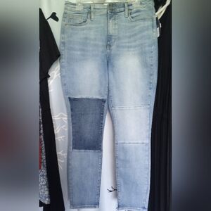 🌠 #112 Universal Thread High Rise Skinny Light Wash Sculpting Jeans w/ Two-Tone